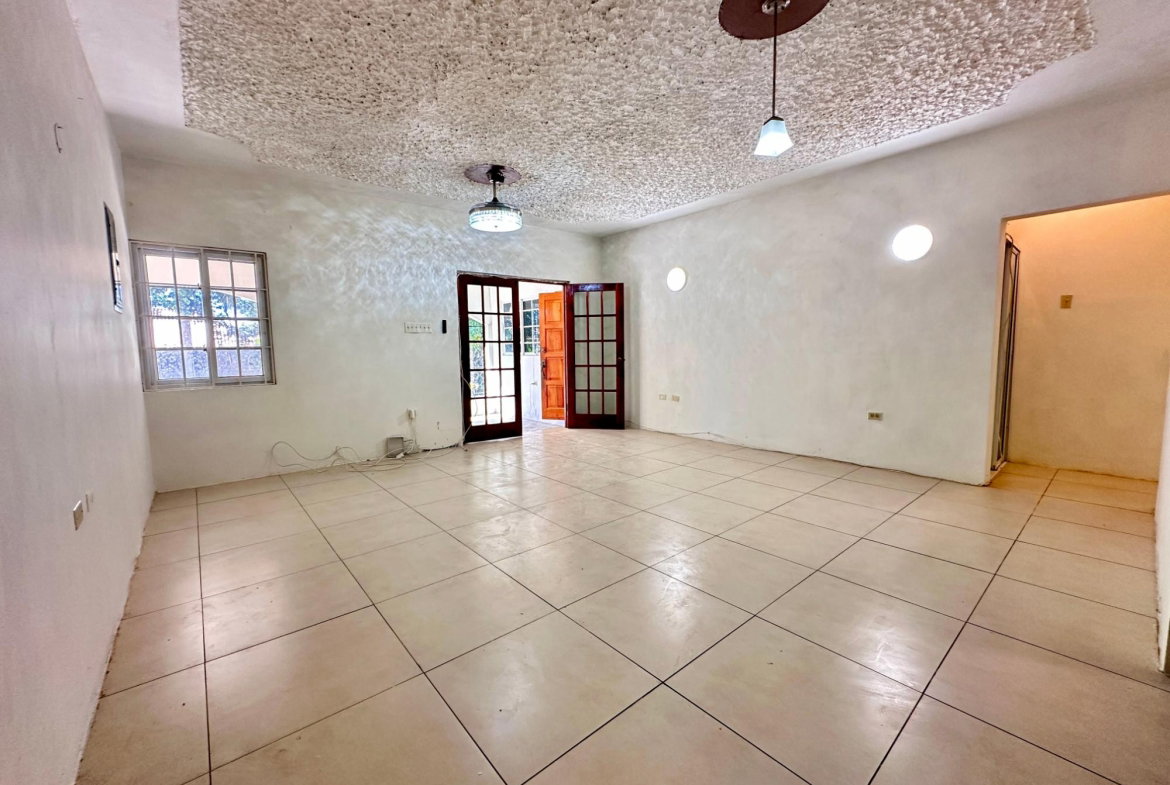 Eleventh image of 6 Linmar Close in Kingston 8, St. Andrew, Jamaica - property is For Rent