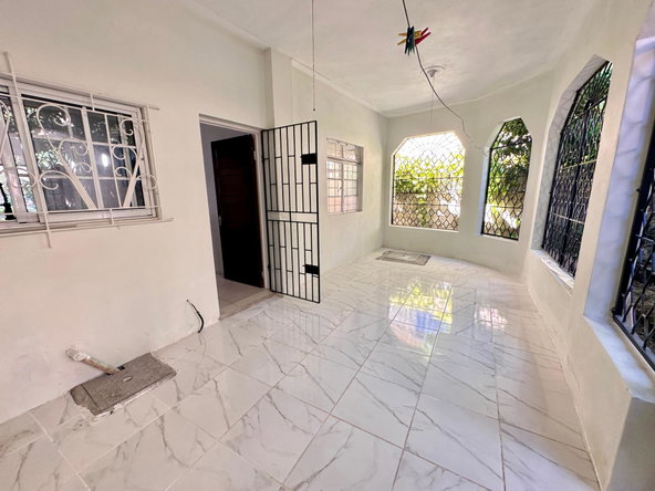 Twenty-First image of 6 Linmar Close in Kingston 8, St. Andrew, Jamaica - property is For Rent