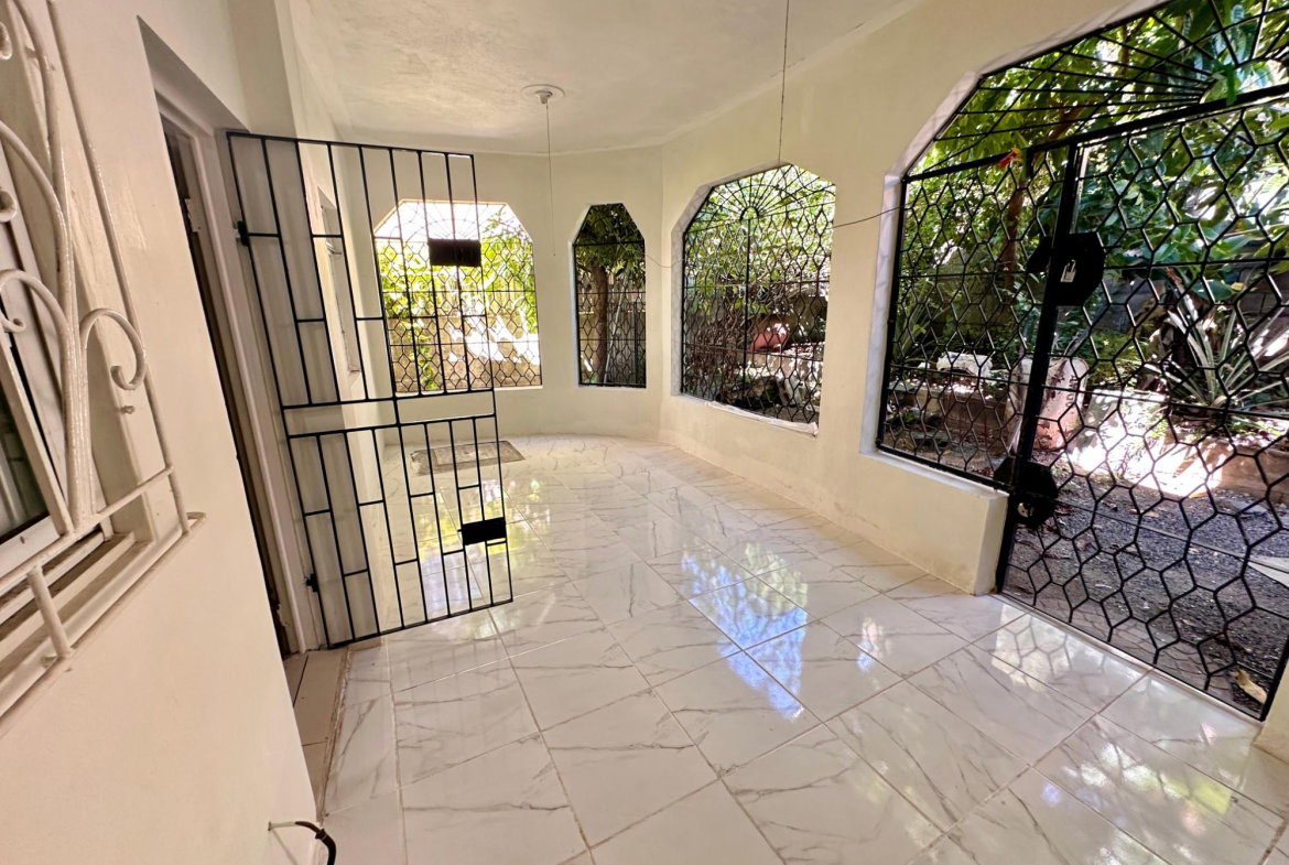 Twenty-Second image of 6 Linmar Close in Kingston 8, St. Andrew, Jamaica - property is For Rent