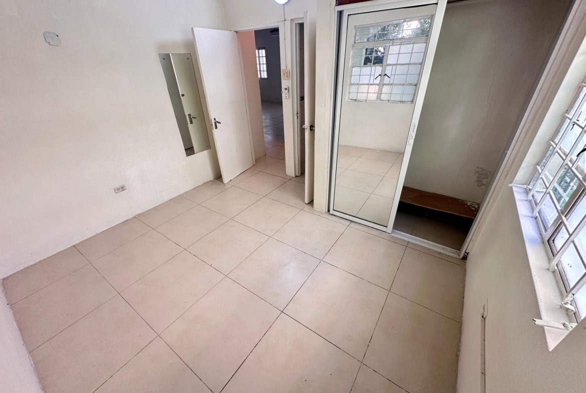 Twenty-Sixth image of 6 Linmar Close in Kingston 8, St. Andrew, Jamaica - property is For Rent