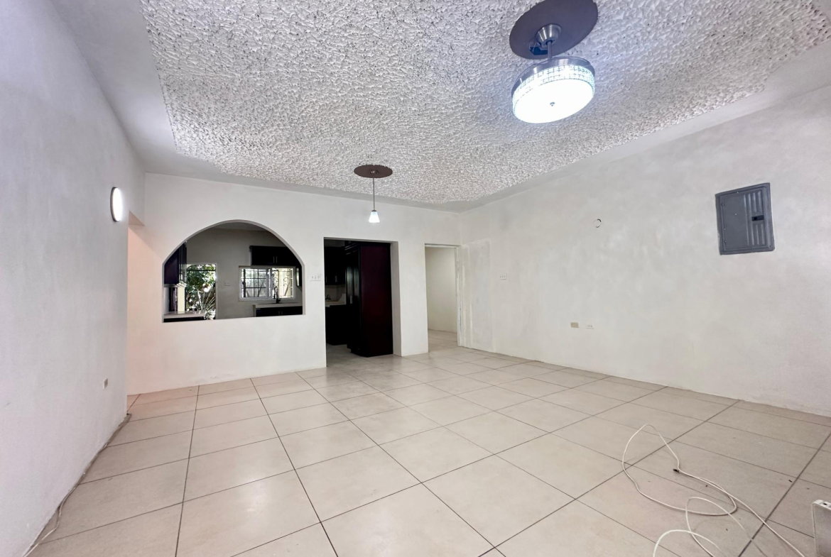 Ninth image of 6 Linmar Close in Kingston 8, St. Andrew, Jamaica - property is For Rent