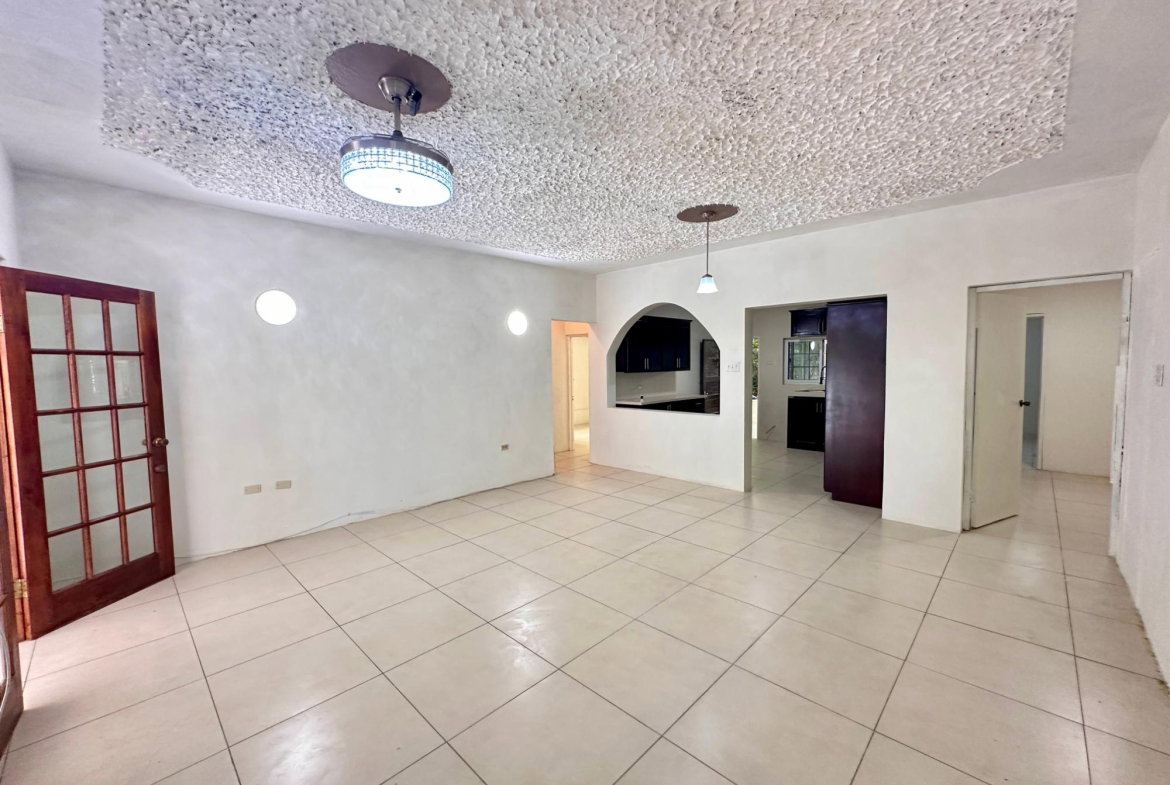Tenth image of 6 Linmar Close in Kingston 8, St. Andrew, Jamaica - property is For Rent