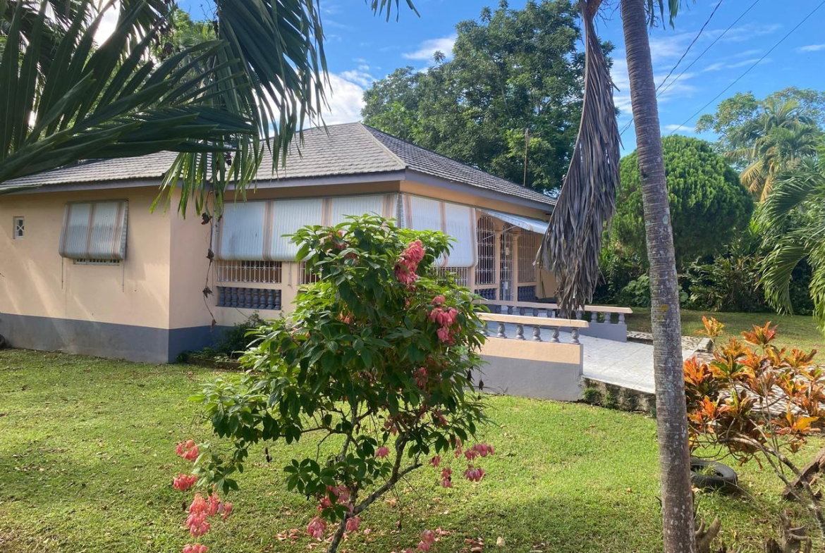 Fifth image of 6a Tucker Road, Ewarton in Ewarton, St. Catherine, Jamaica - property is For Sale