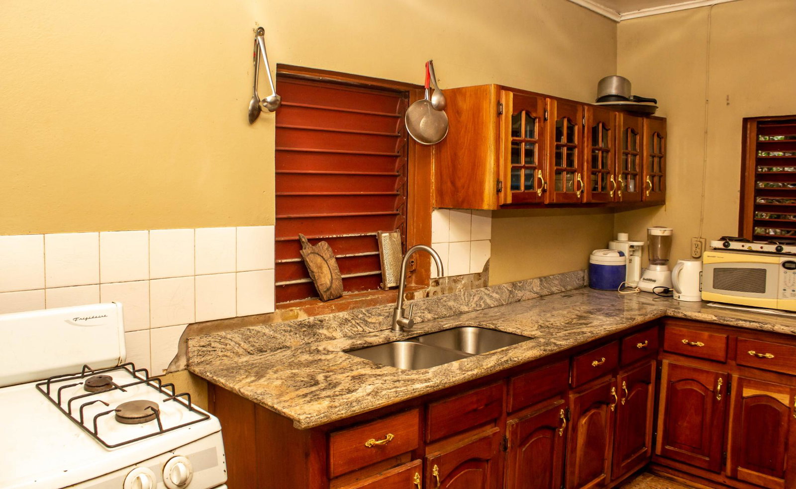 Seventeenth image of Mendez Mendez, Point Hill in Point Hill, St. Catherine, Jamaica - property is For Sale