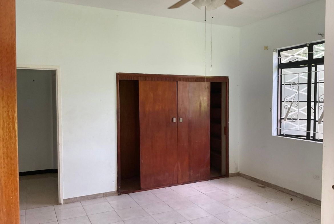 Ninth image of 9 Grosvenor Heights in Kingston 8, St. Andrew, Jamaica - property is For Rent