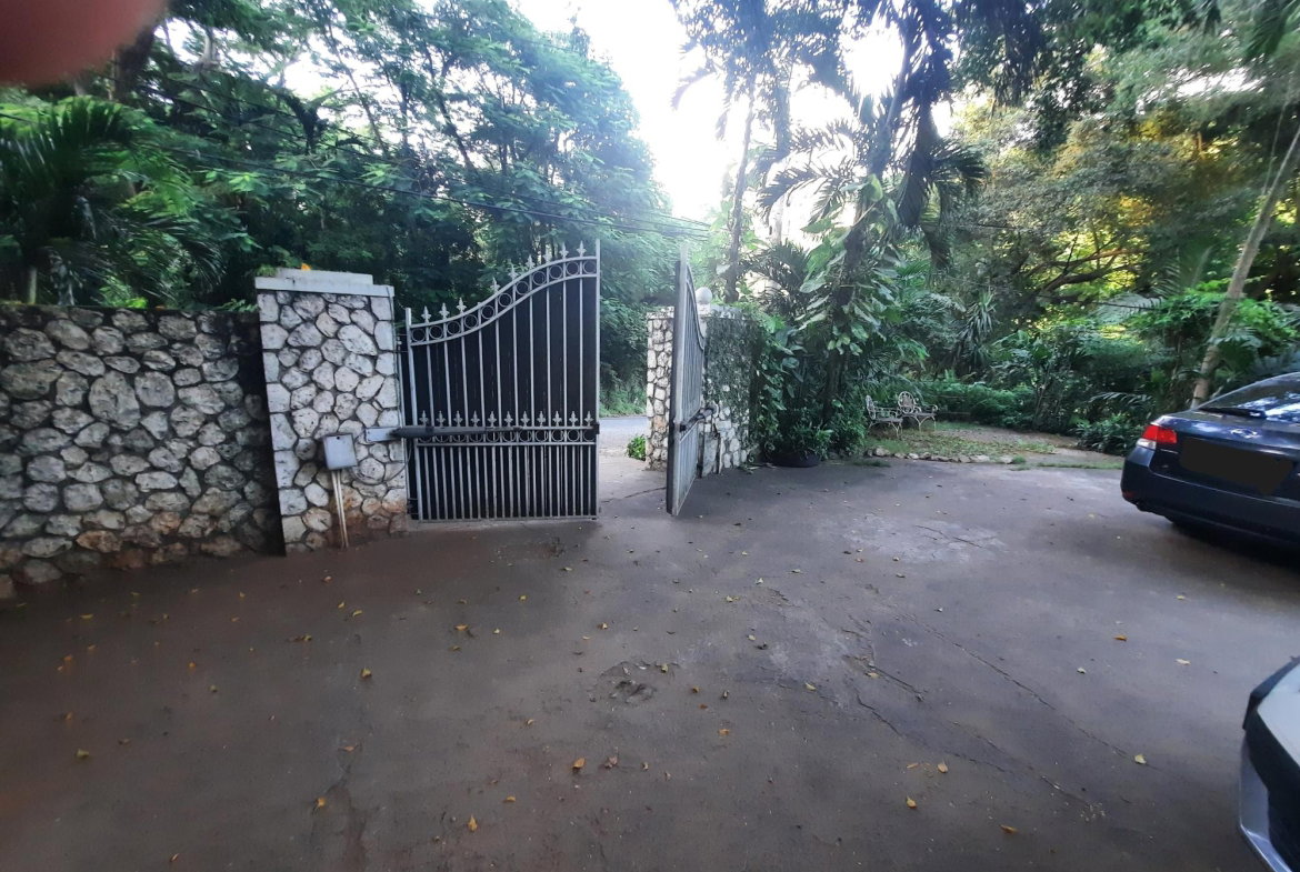 First image of 81-75-81 Long Lane Kingston 8 in Kingston 8, St. Andrew, Jamaica - property is For Sale