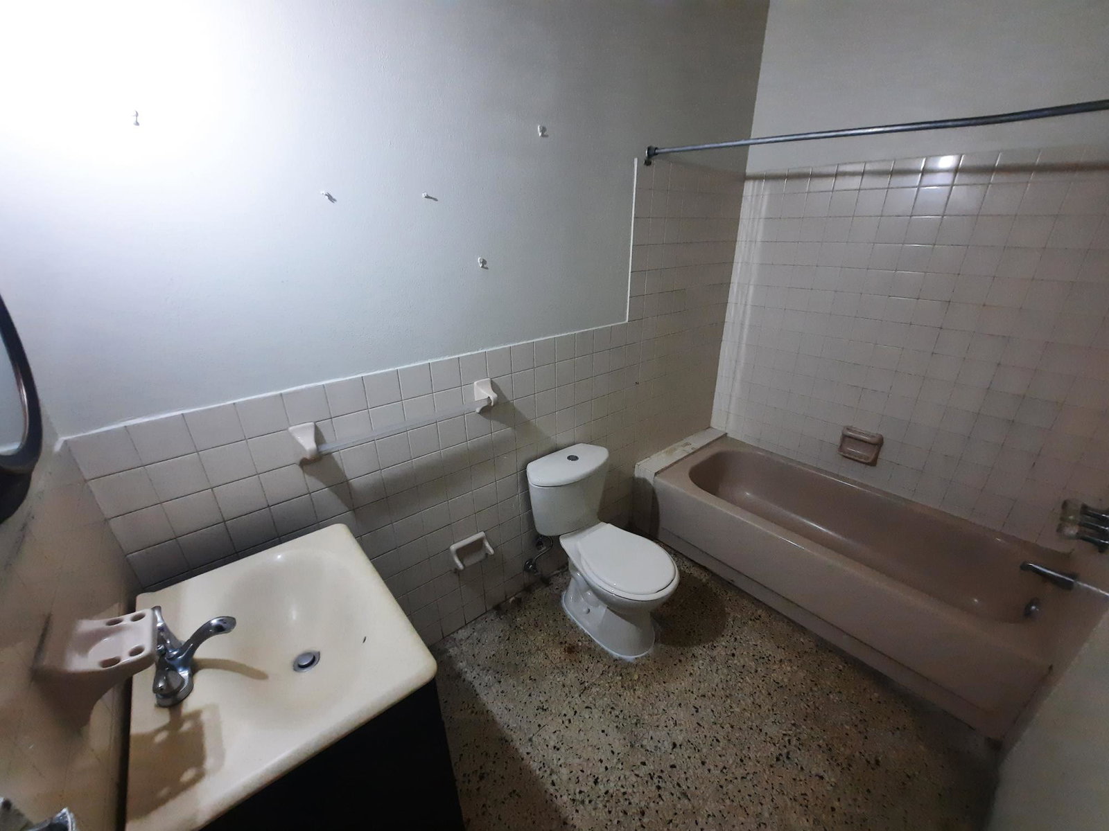 Seventeenth image of 81-75-81 Long Lane Kingston 8 in Kingston 8, St. Andrew, Jamaica - property is For Sale