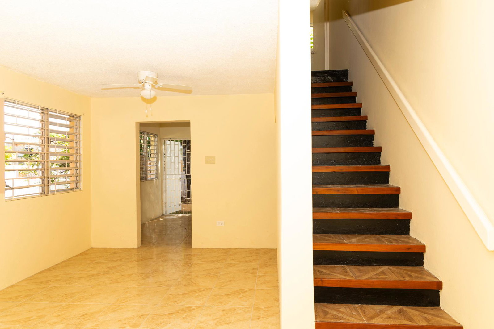 Charming-3-Bedroom-Townhouse-for-Sale-in-St.-Catherine Fourth image of 12 Marine Park Drive in Marine Park, St. Catherine, Jamaica - property is For Sale