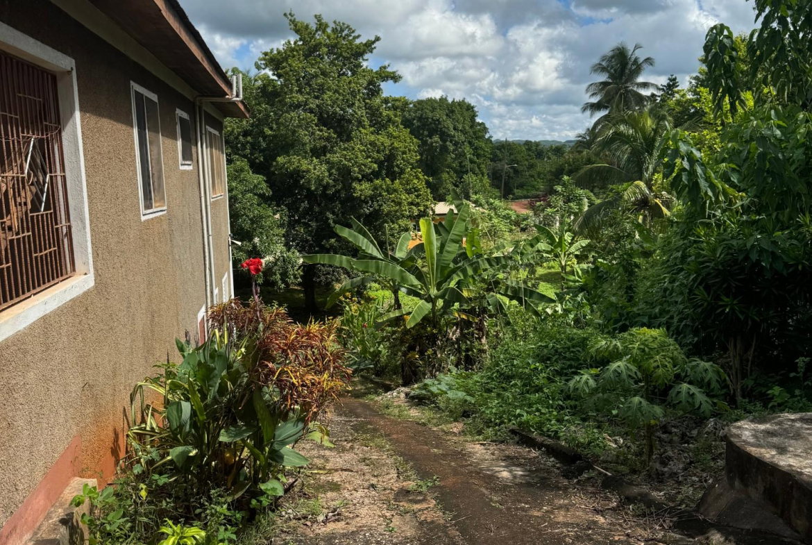 Seventh image of Kingsland, Kitson Town, s in KITSON TOWN, St. Catherine, Jamaica - property is For Sale