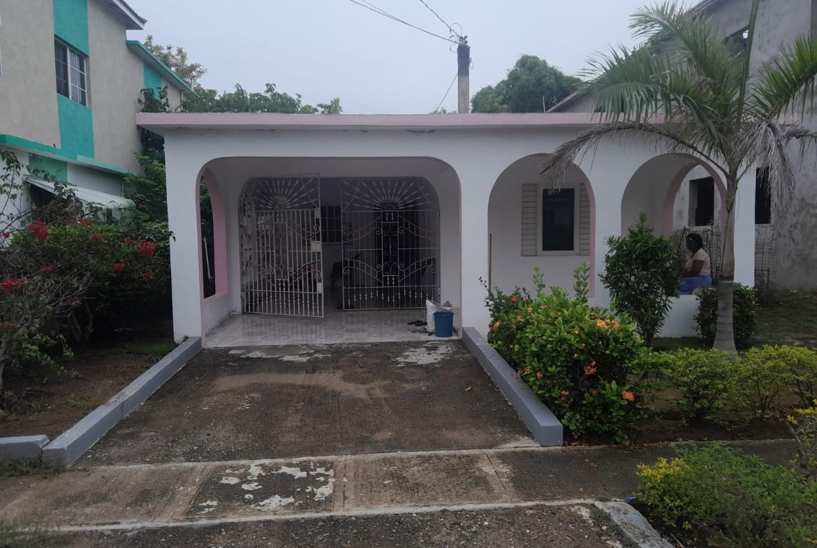 Fourth image of 6 Lot No. 215 Citron Close in Portmore Pines, St. Catherine, Jamaica - property is For Sale