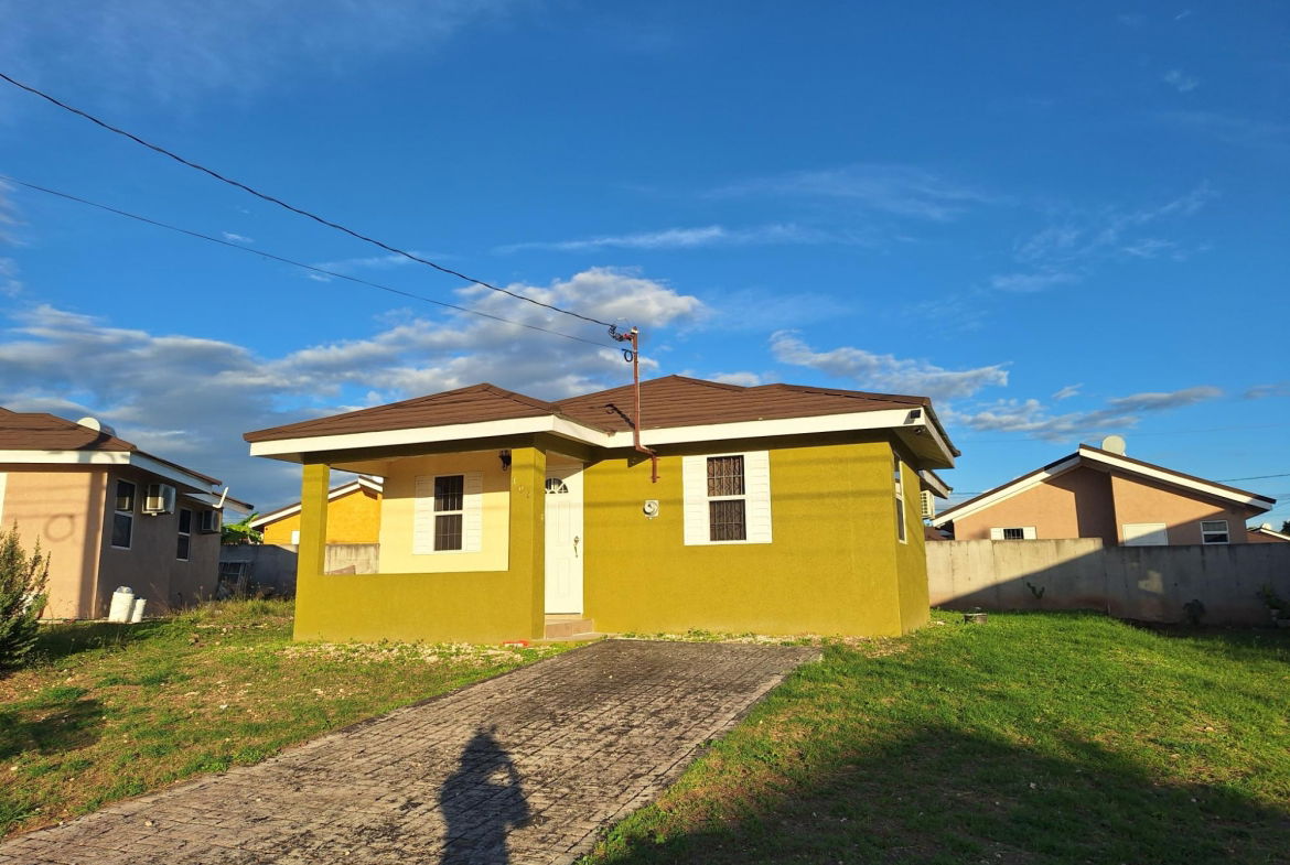 Second image of 104- Colbeck Junction in Colbeck, St. Catherine, Jamaica - property is For Rent