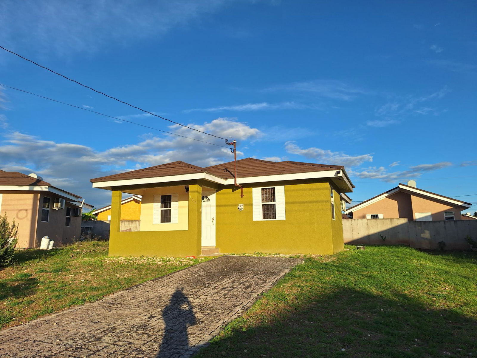 Charming-Family-Home-for-Rent-in-Gated-Community-Colbeck-St.-Catherine Second image of 104- Colbeck Junction in Colbeck, St. Catherine, Jamaica - property is For Rent