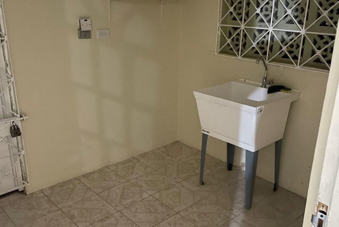 Eleventh image of Lot 629 st Elizabeth Green Acres in Spanish Town, St. Catherine, Jamaica - property is For Rent