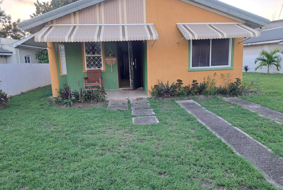 First image of 371 Mockingbird Circle in Old Harbour, St. Catherine, Jamaica - property is For Rent