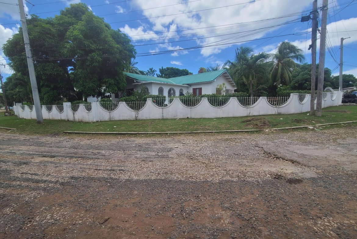 Second image of Marlie Acres in Old Harbour, St. Catherine, Jamaica - property is For Sale