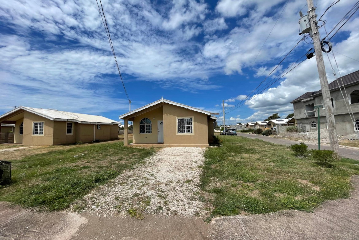 First image of 51 Copper Ave in Old Harbour, St. Catherine, Jamaica - property is For Sale