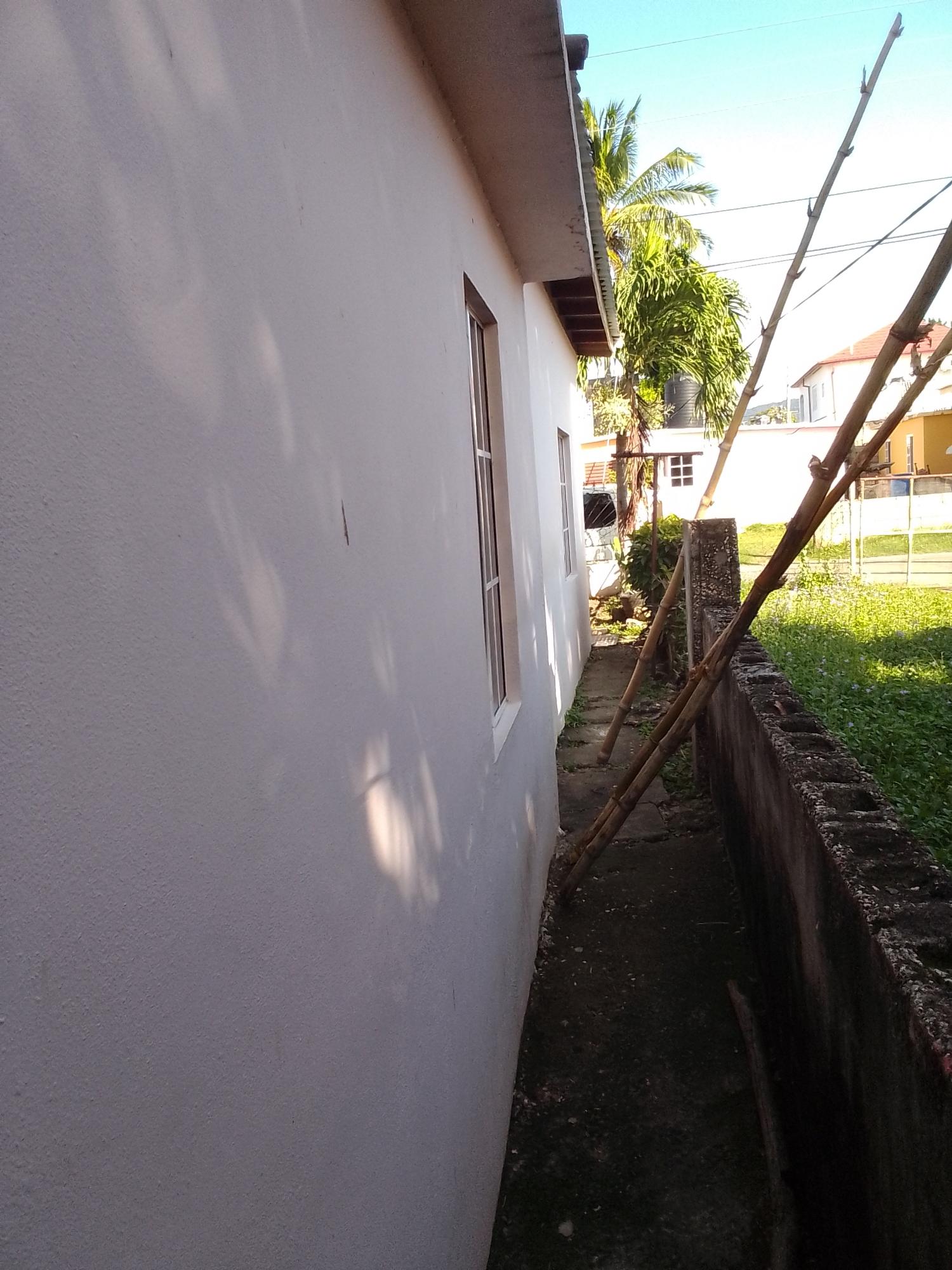 Charming-House-for-Sale-in-Clarendon-Jamaica-Lot-34-Tulip-Ave Fourth image of Lot 34 Tulip Ave in May Pen, Clarendon, Jamaica - property is For Sale