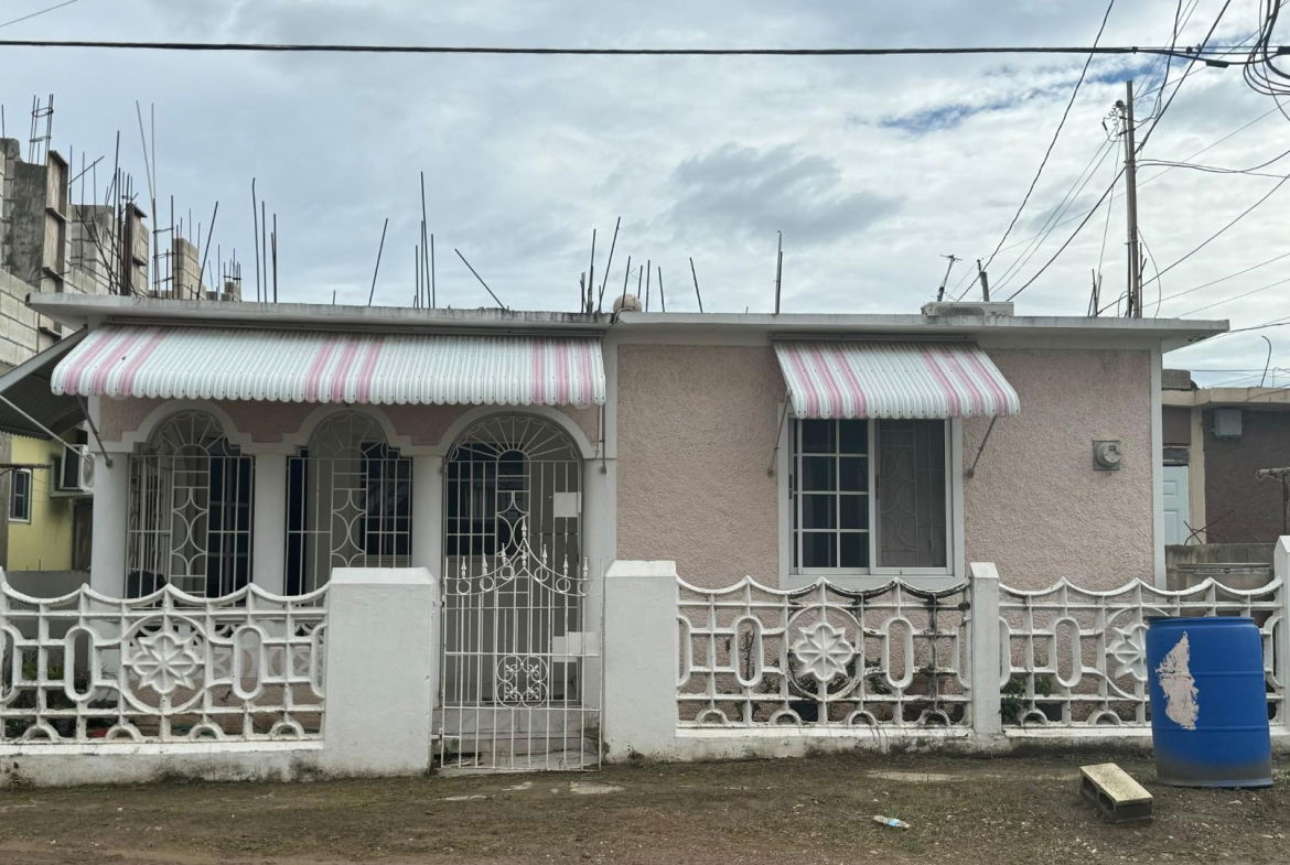 First image of West Chedwin 3w in Greater Portmore, St. Catherine, Jamaica - property is For Sale