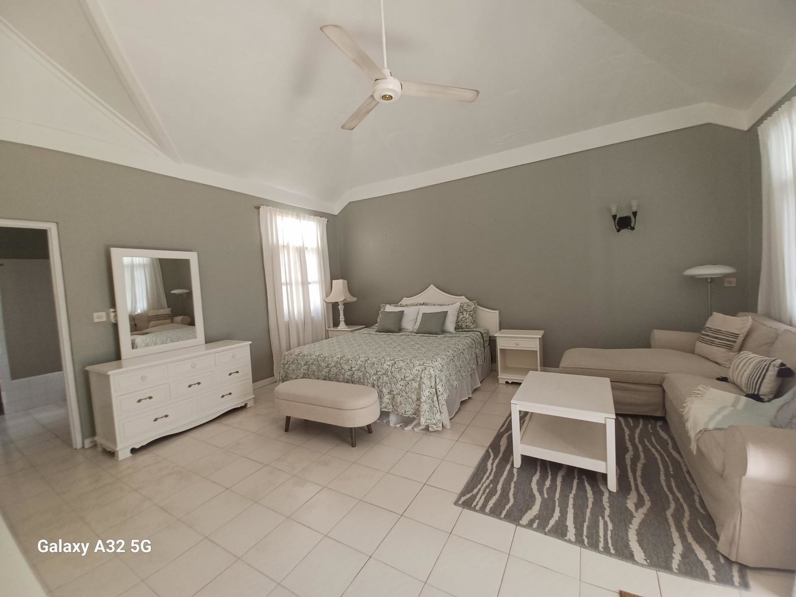 Sixth image of 1 Blairgowrie in Reading, St. James, Jamaica - property is For Rent