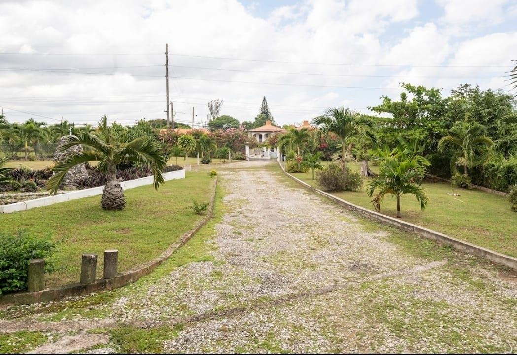 Second image of Garden-apartment Rickets Drive, Runaway ba in Runaway Bay, St. Ann, Jamaica - property is For Rent