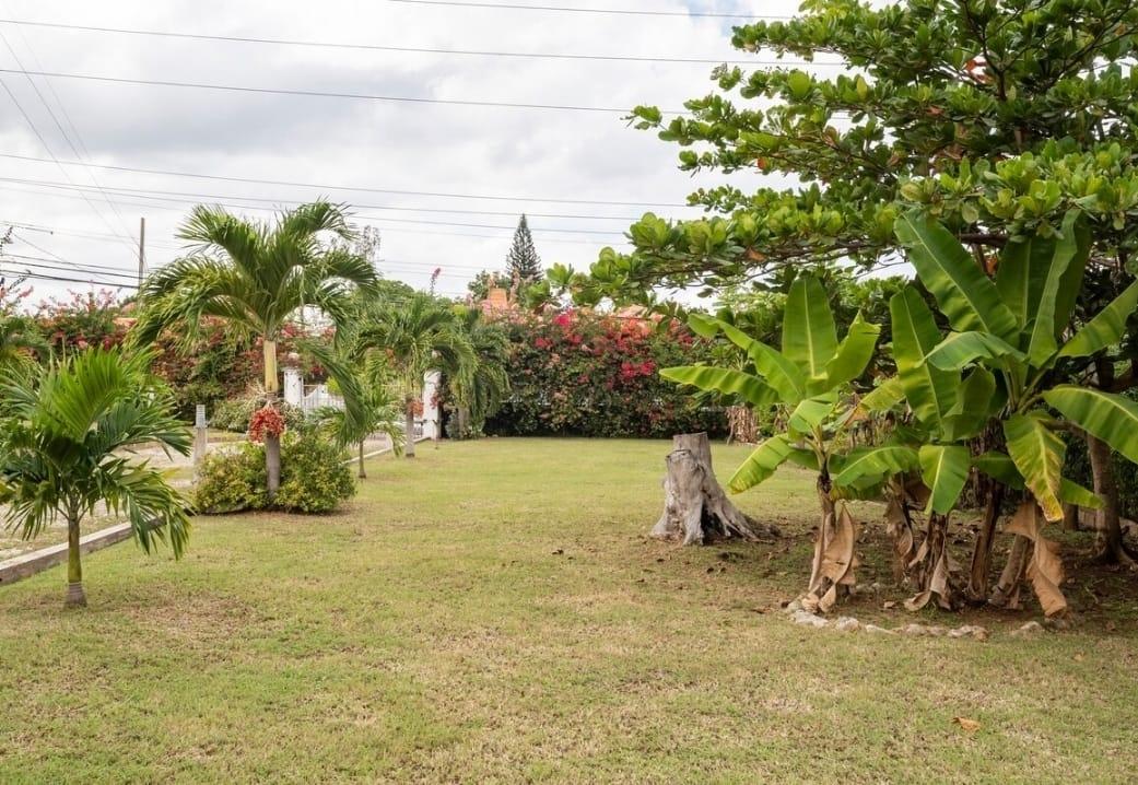 Twenty-Eighth image of Garden-apartment Rickets Drive, Runaway ba in Runaway Bay, St. Ann, Jamaica - property is For Rent