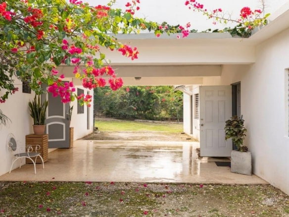 First image of Garden-apartment Rickets Drive, Runaway ba in Runaway Bay, St. Ann, Jamaica - property is For Rent