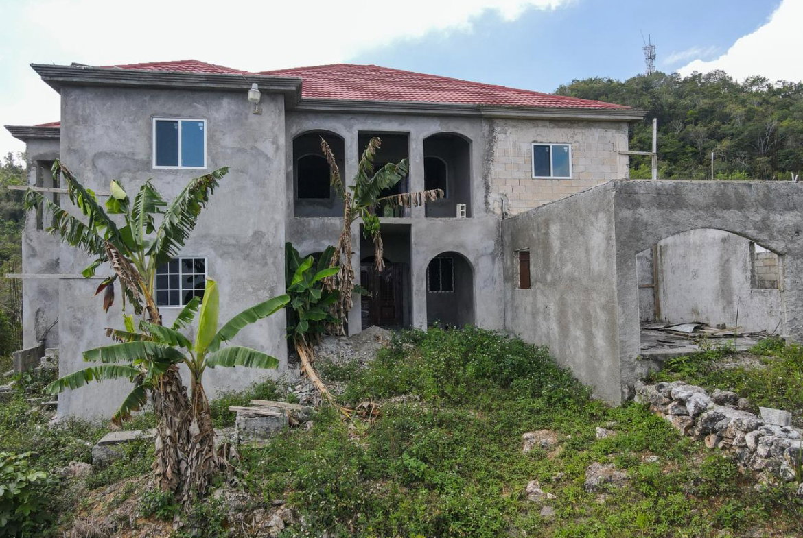 Eleventh image of 31 Coopers Hill in Kingston 19, St. Andrew, Jamaica - property is For Sale