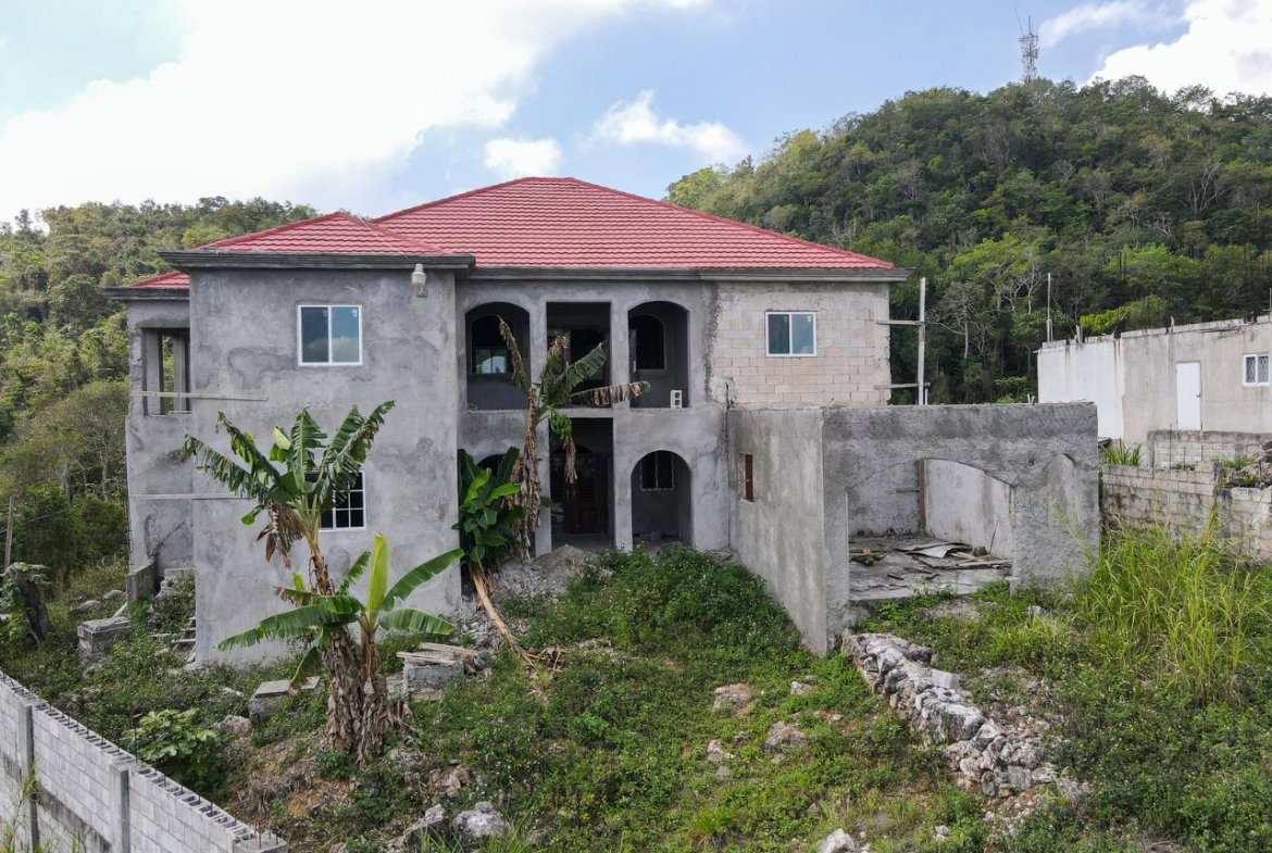 Ninth image of 31 Coopers Hill in Kingston 19, St. Andrew, Jamaica - property is For Sale