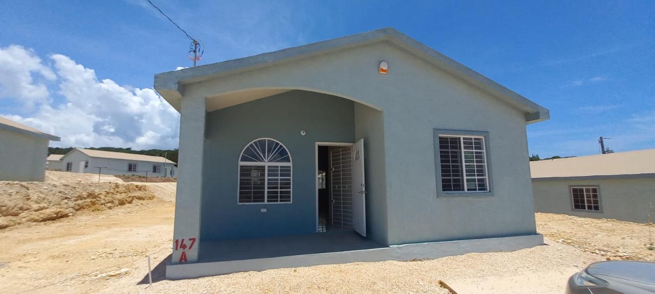 Coastal-Living-Home-for-Rent-in-Camelot-Village-Discovery-Bay Second image of 147a- Camelot Village in Discovery Bay, St. Ann, Jamaica - property is For Rent
