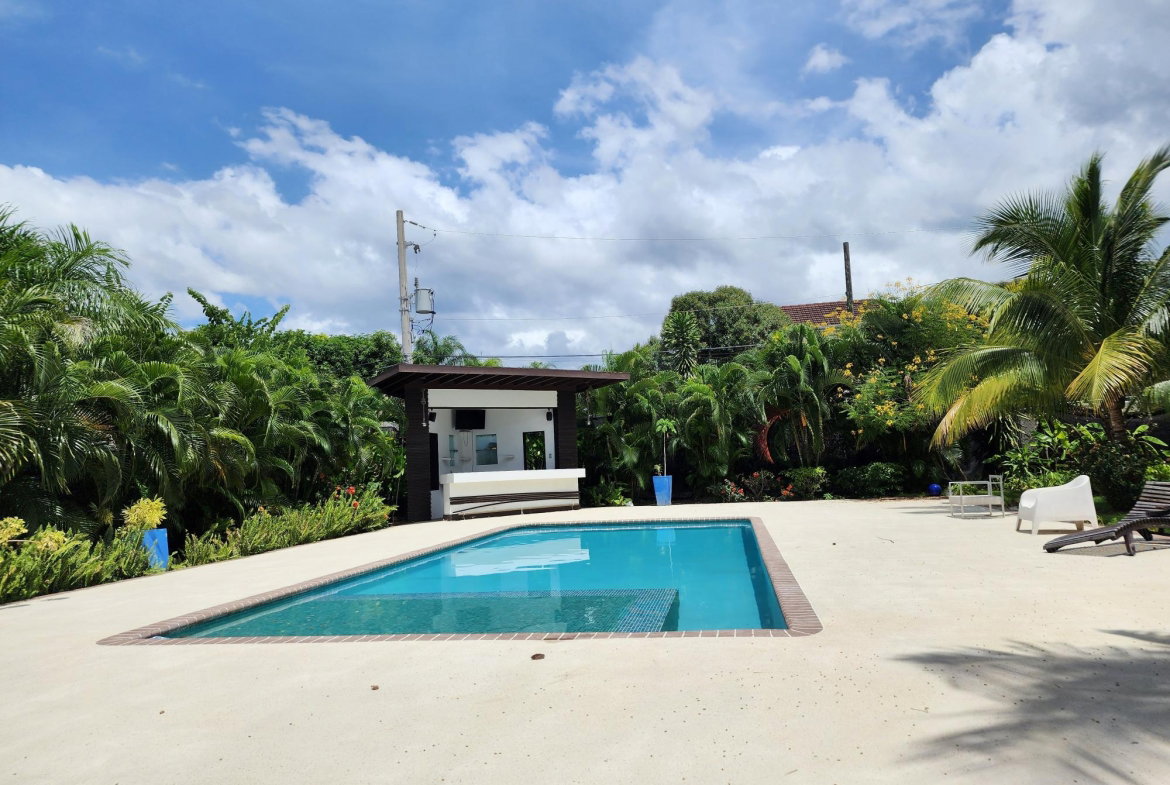 Second image of 9 Earls Court in Kingston 8, St. Andrew, Jamaica - property is For Rent
