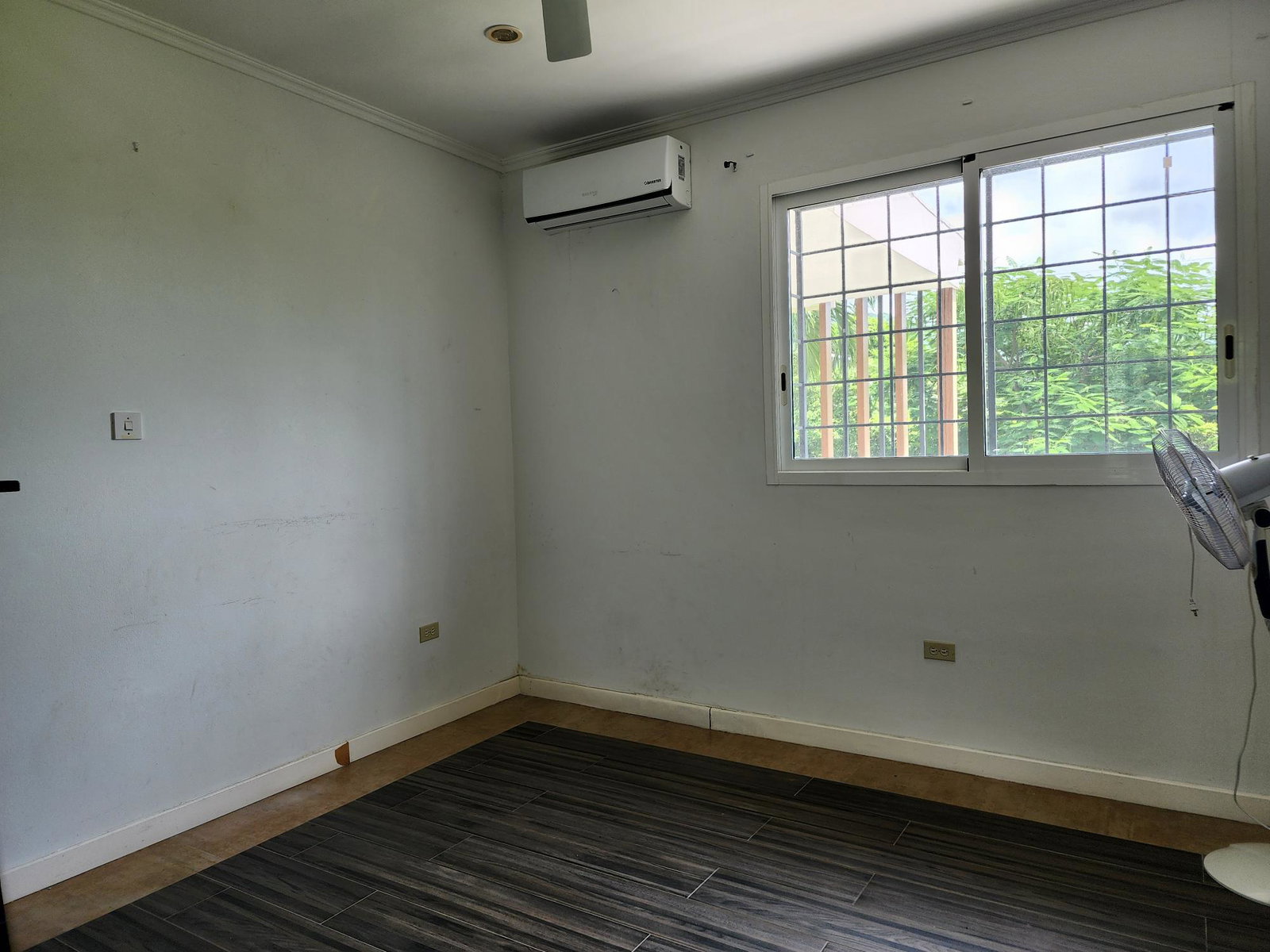 Fifteenth image of 9 Earls Court in Kingston 8, St. Andrew, Jamaica - property is For Rent