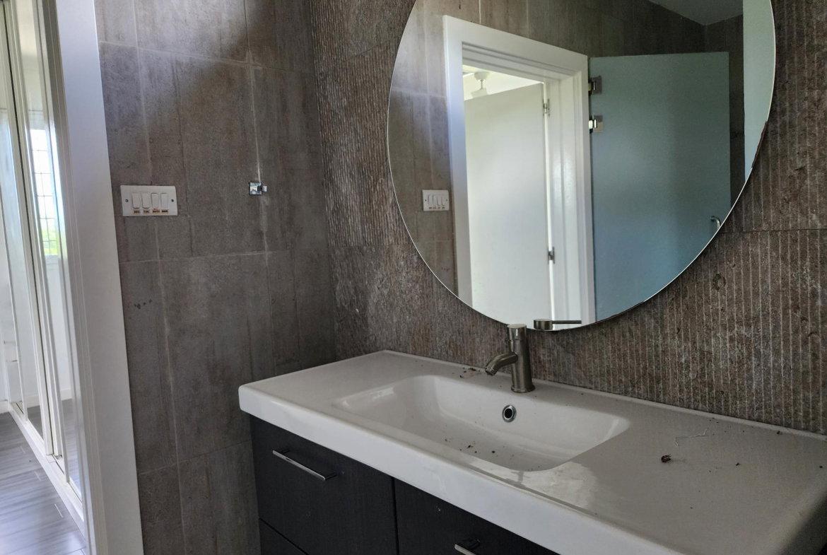 Eighteenth image of 9 Earls Court in Kingston 8, St. Andrew, Jamaica - property is For Rent