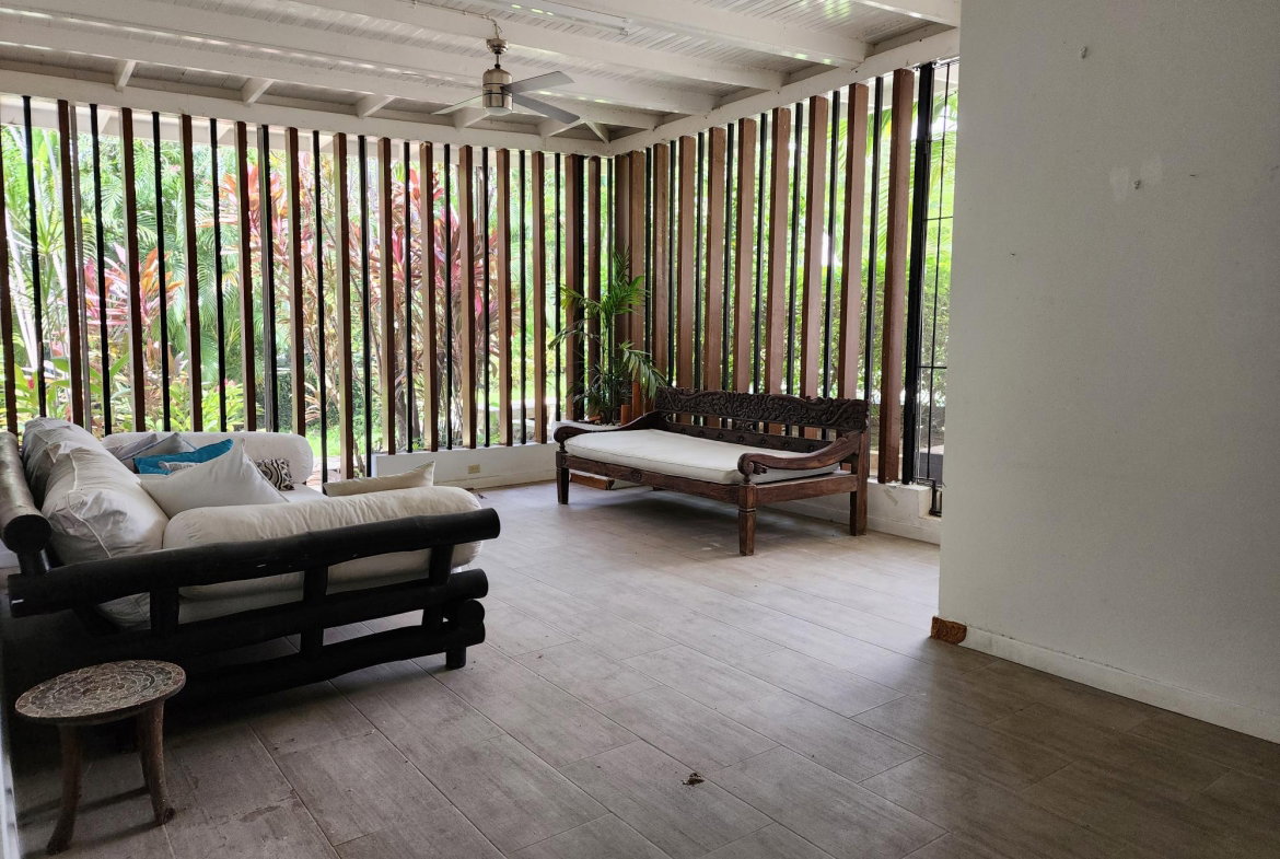 Eighth image of 9 Earls Court in Kingston 8, St. Andrew, Jamaica - property is For Rent