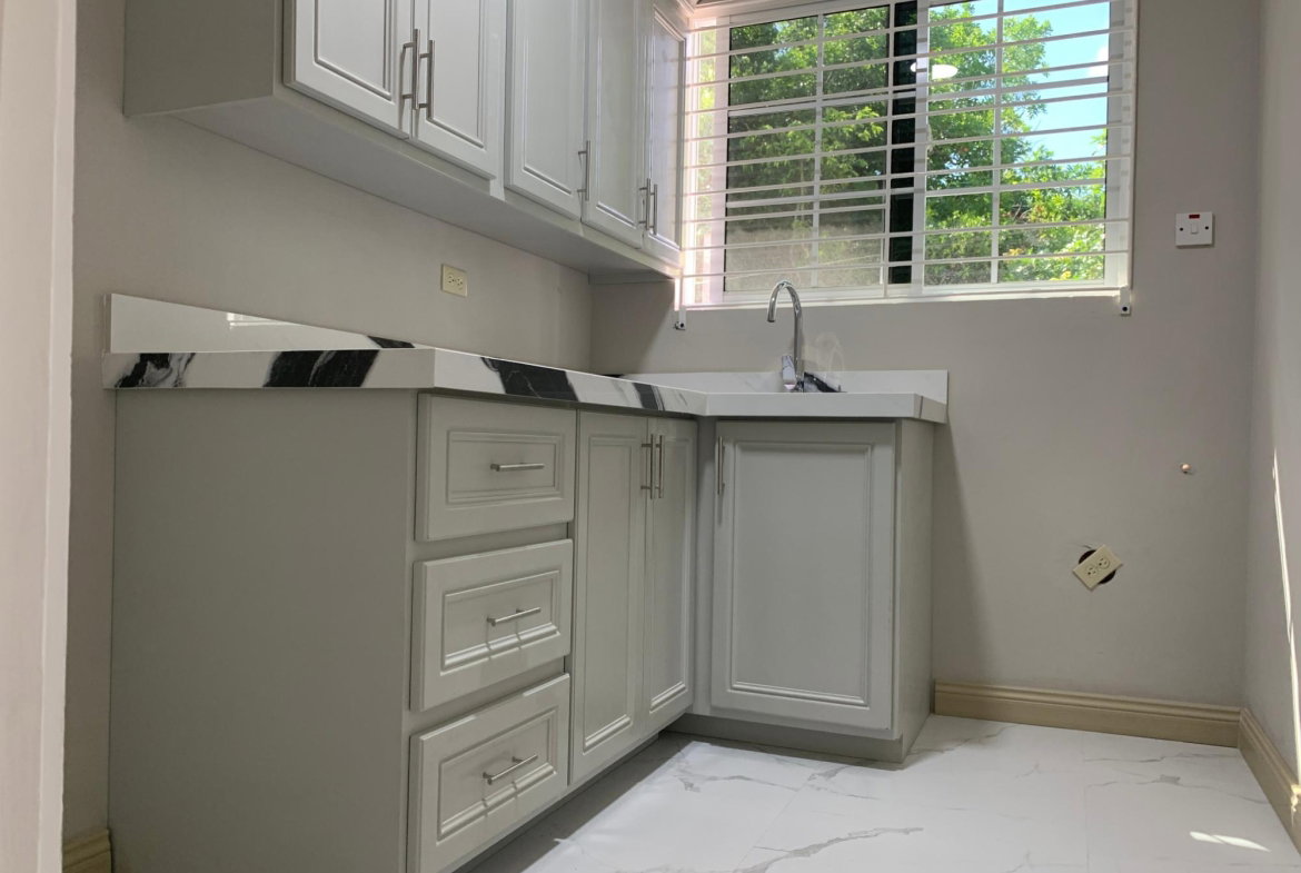 Sixteenth image of 282 Poinciana Drive in Little River, St. James, Jamaica - property is For Rent