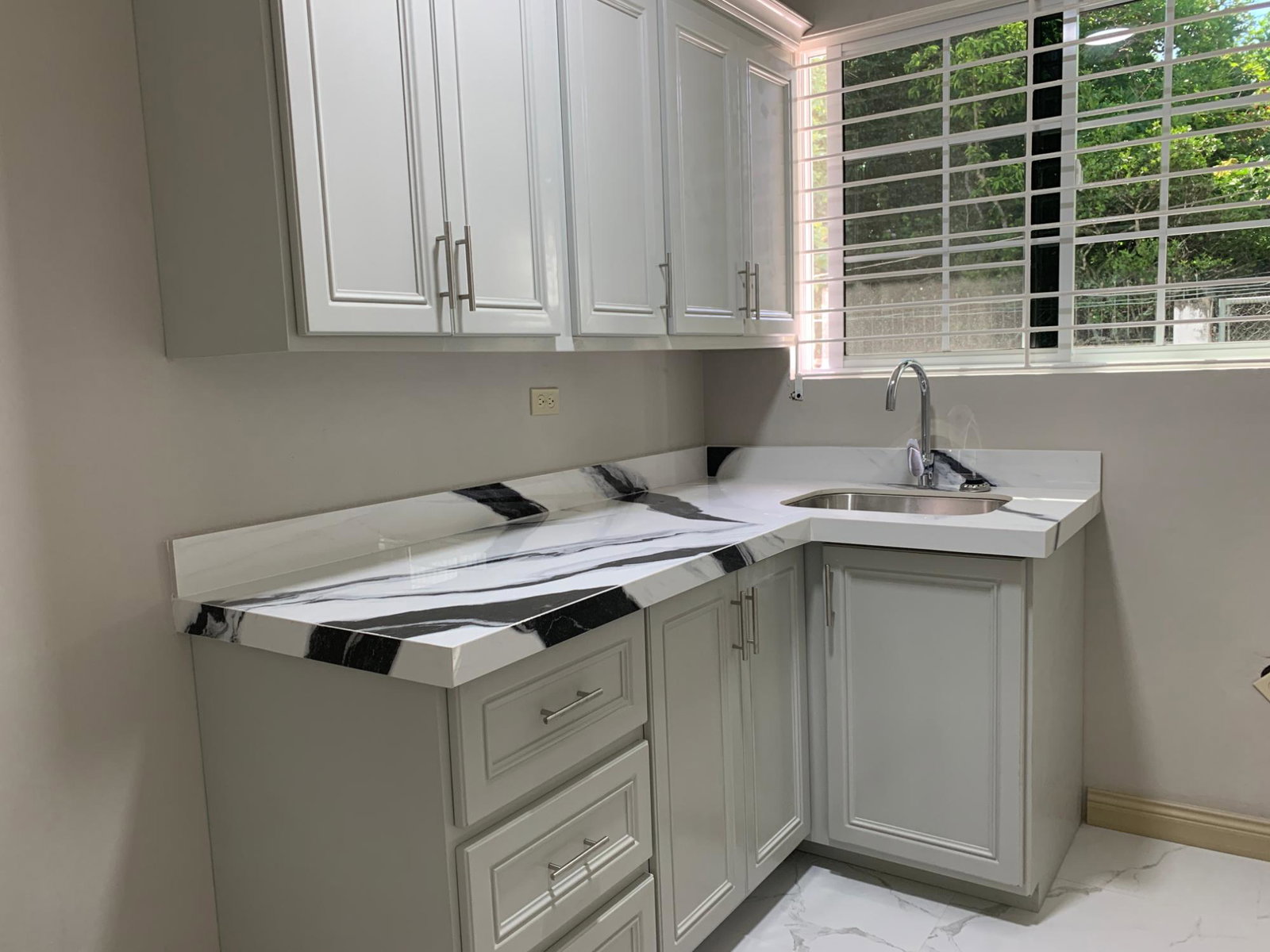 Seventeenth image of 282 Poinciana Drive in Little River, St. James, Jamaica - property is For Rent