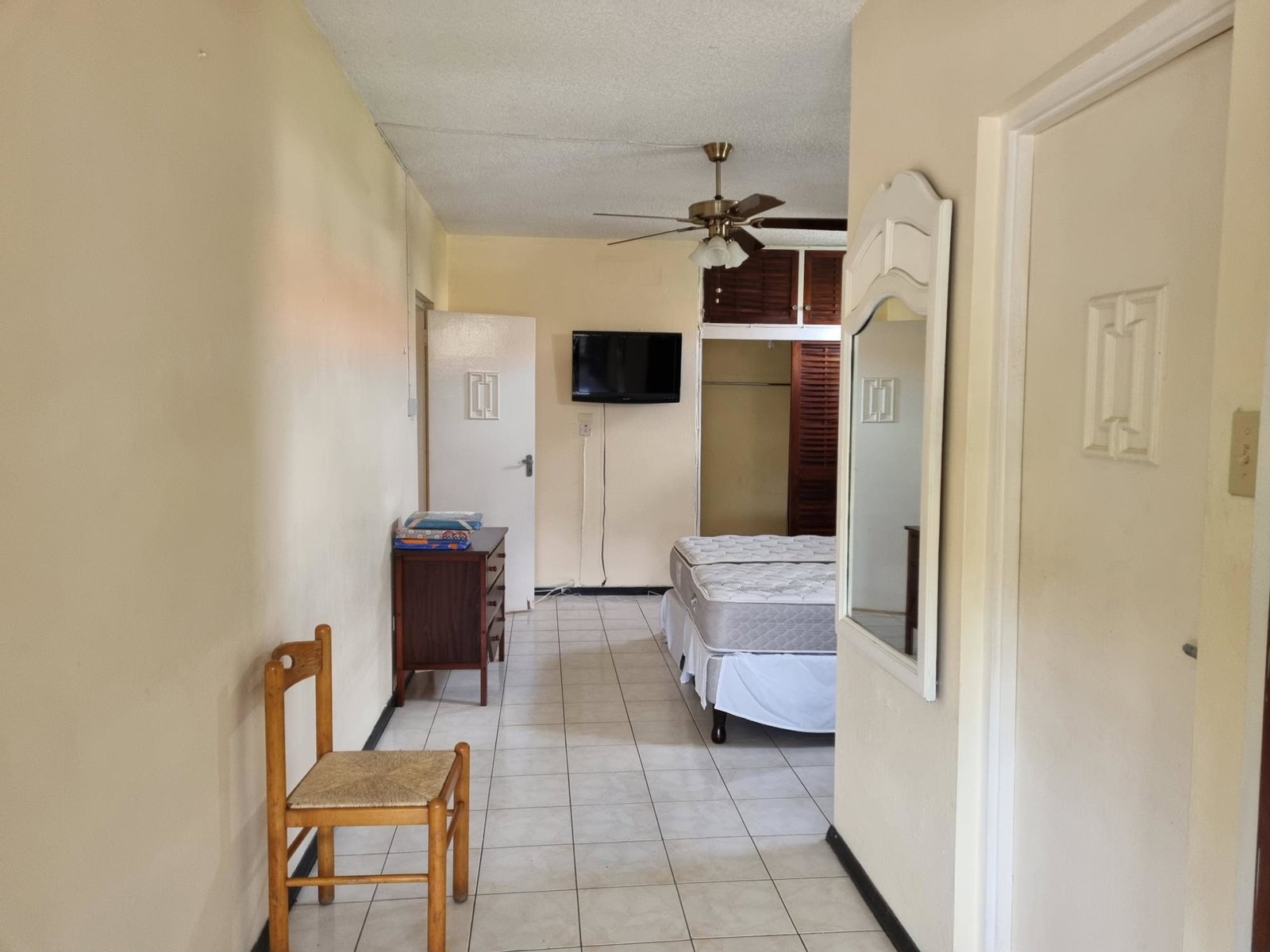 Eleventh image of 10-4 Devon Road, Kingston 10 in Kingston 10, St. Andrew, Jamaica - property is For Rent