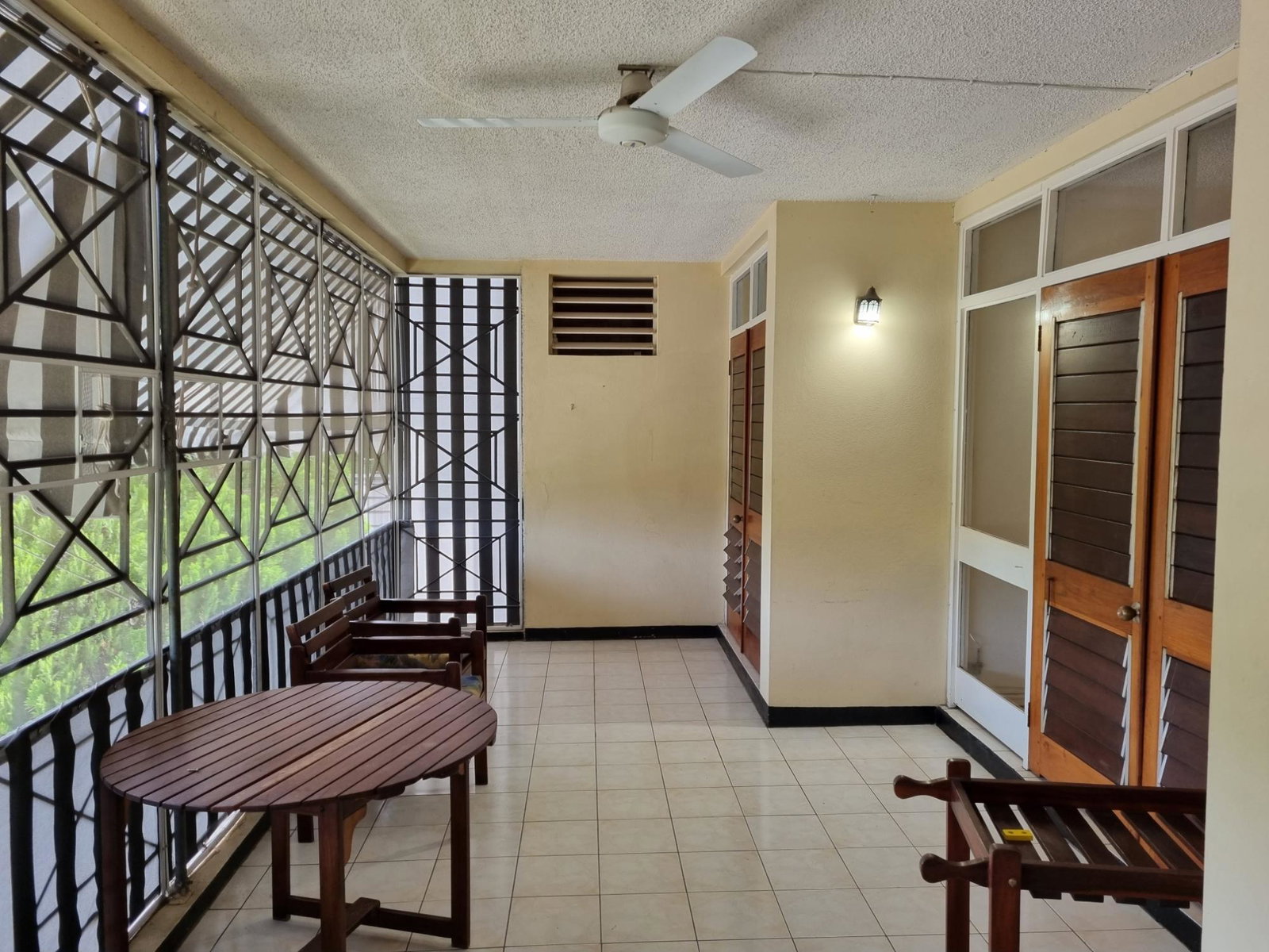 Seventh image of 10-4 Devon Road, Kingston 10 in Kingston 10, St. Andrew, Jamaica - property is For Rent