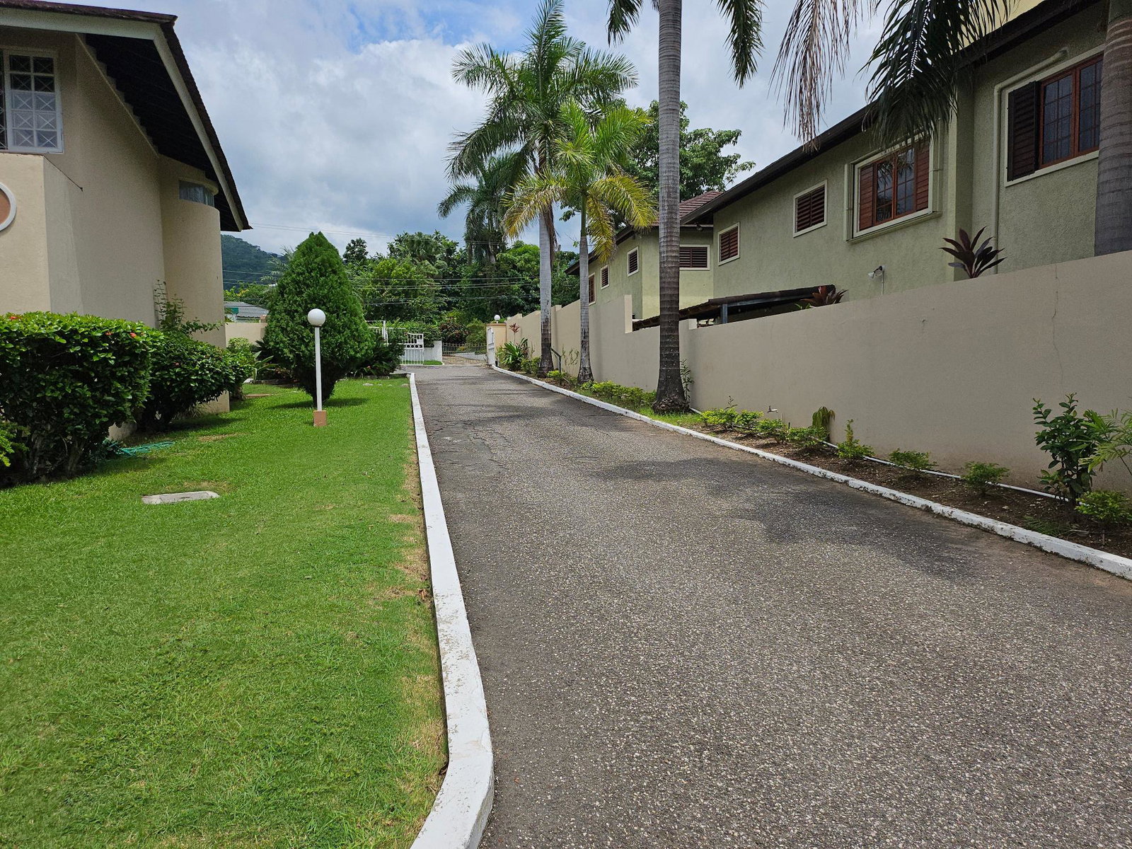Second image of 41-3 Broadway Road in Kingston 8, St. Andrew, Jamaica - property is For Rent