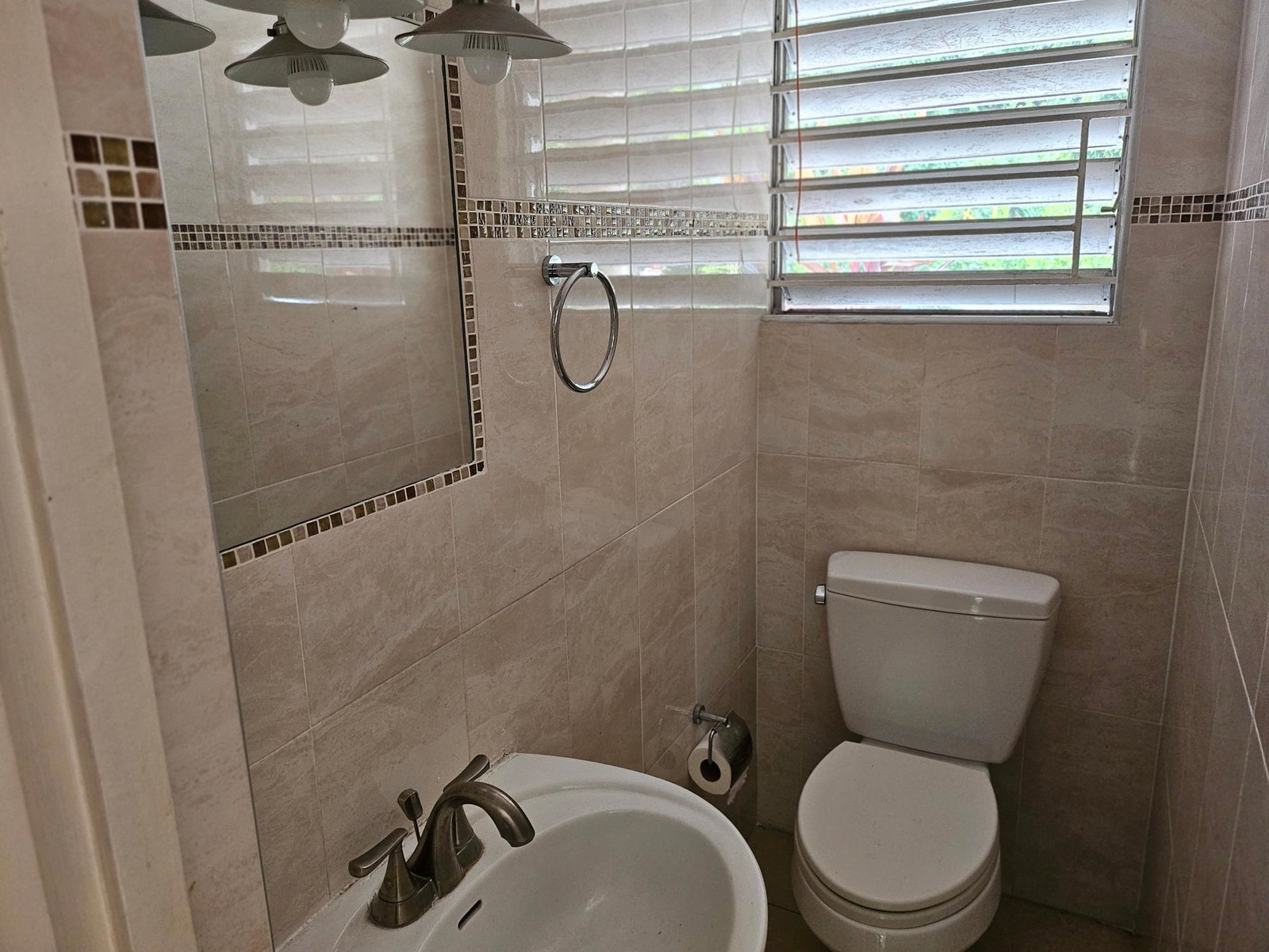 Thirteenth image of 41-3 Broadway Road in Kingston 8, St. Andrew, Jamaica - property is For Rent