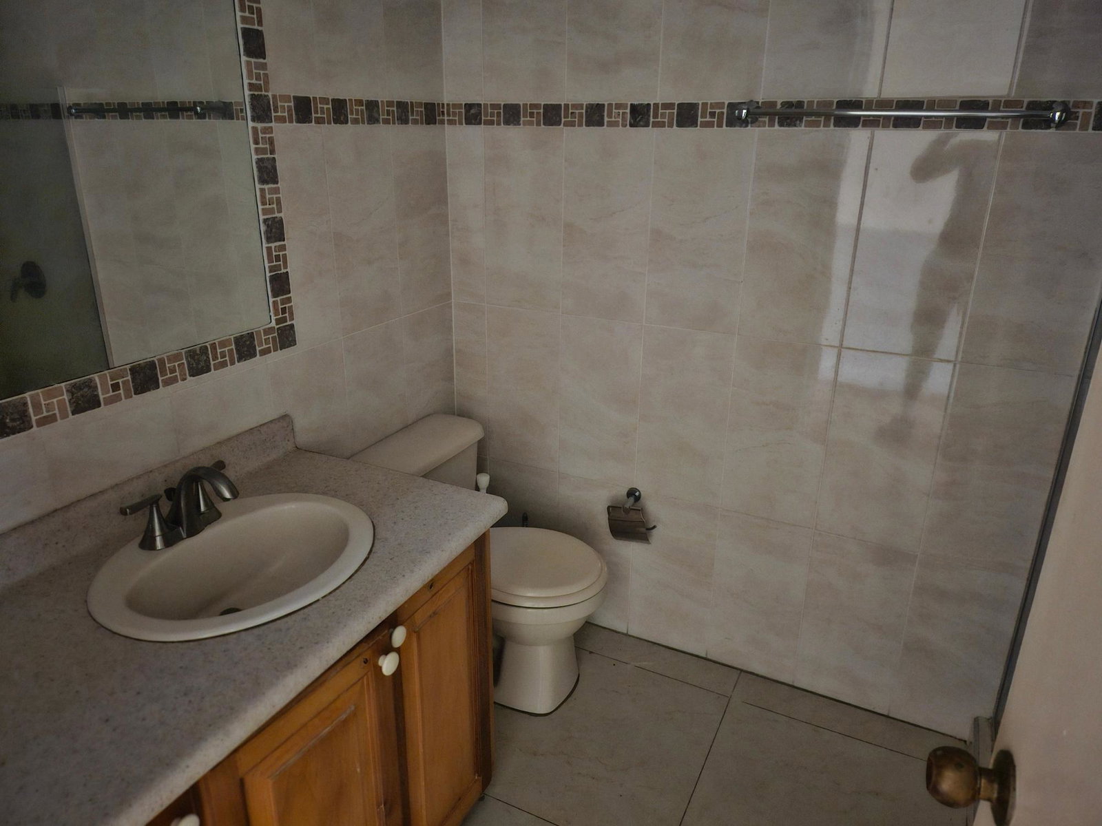 Twenty-First image of 41-3 Broadway Road in Kingston 8, St. Andrew, Jamaica - property is For Rent