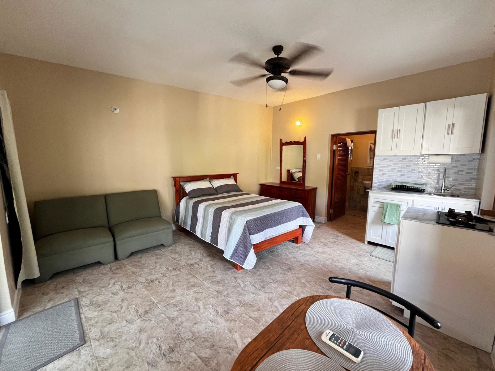 Fifth image of 55 West Belleuve Drive in Kingston 19, St. Andrew, Jamaica - property is For Rent