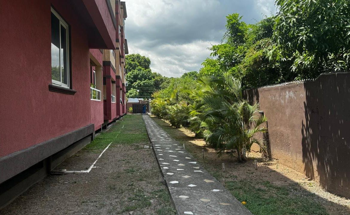 Seventeenth image of Apt 38-9-11 Washington Drive,kingston in Kingston 10, St. Andrew, Jamaica - property is For Rent