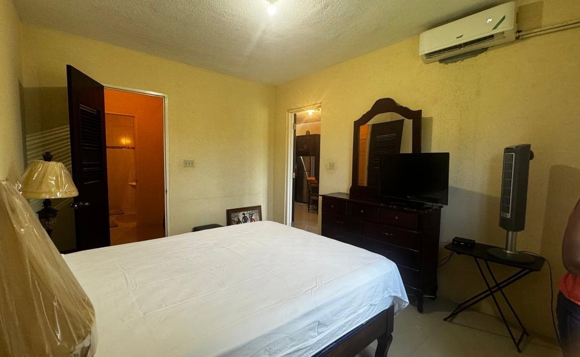 Tenth image of Apt 38-9-11 Washington Drive,kingston in Kingston 10, St. Andrew, Jamaica - property is For Rent