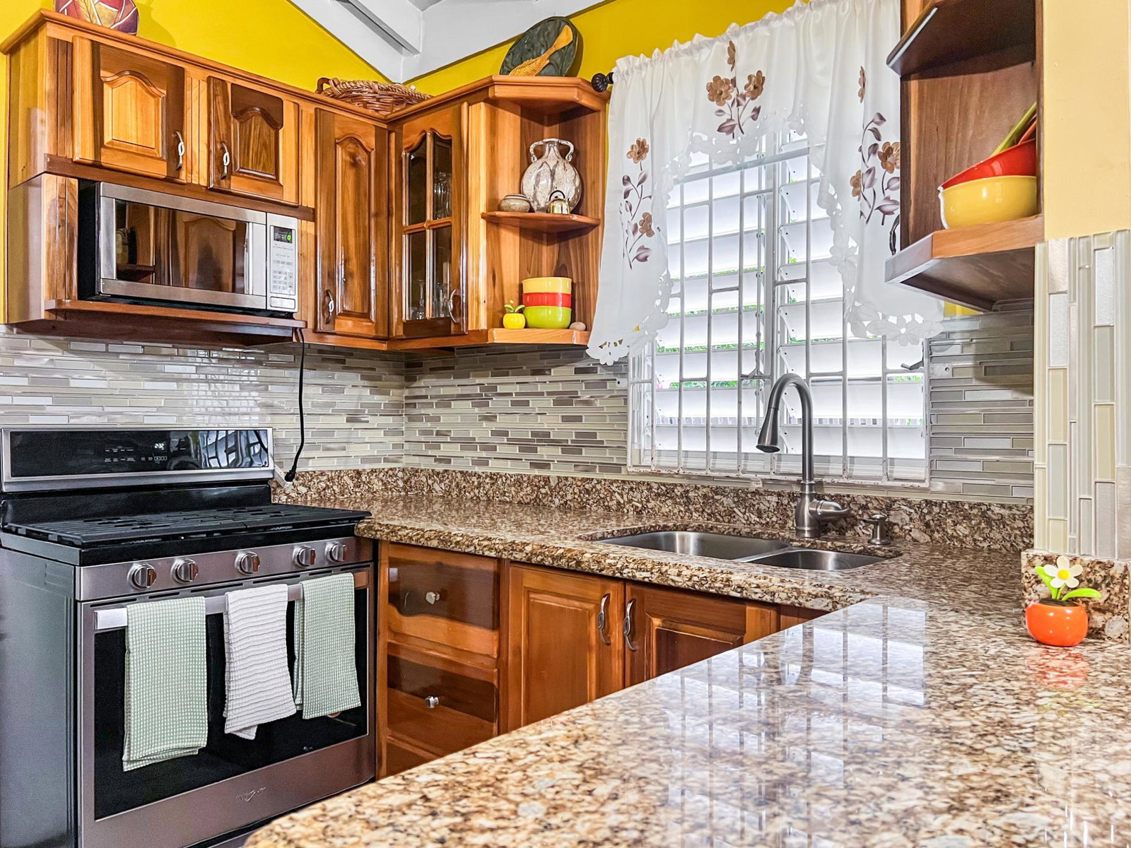 Tenth image of 40 Sapphire Drive, Emerald e in Huddersfield Estates, St. Mary, Jamaica - property is For Rent