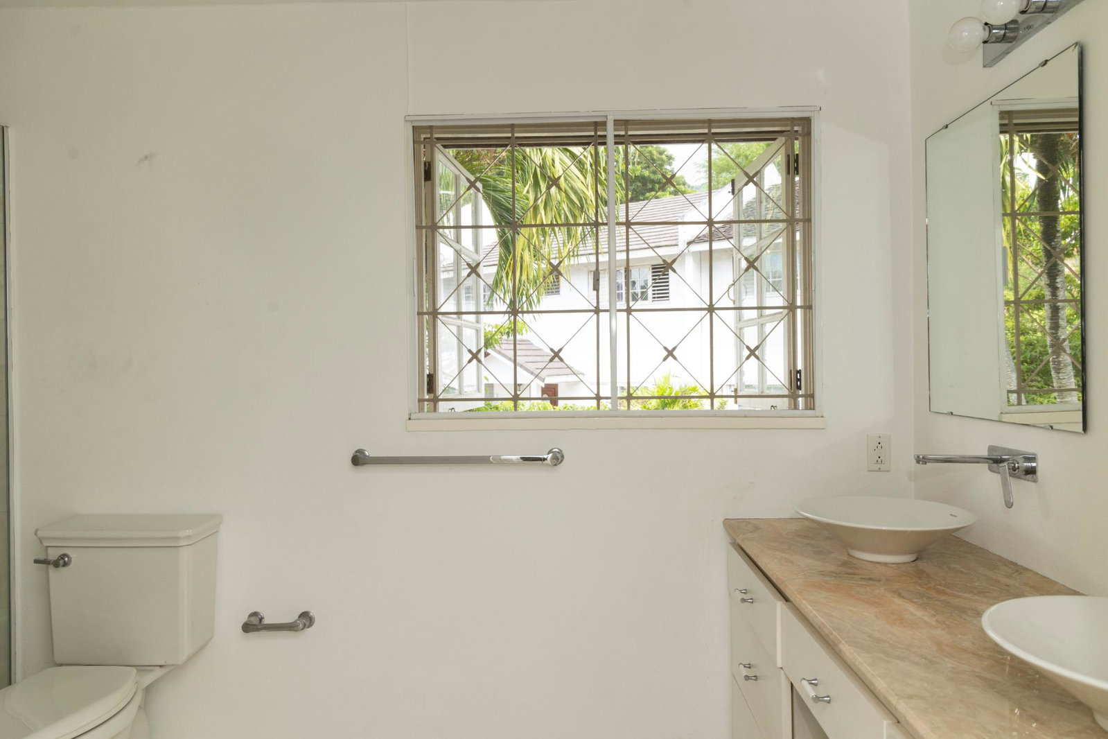 Thirteenth image of 3-2a Farringdon Estate Homes in Kingston 6, St. Andrew, Jamaica - property is For Rent