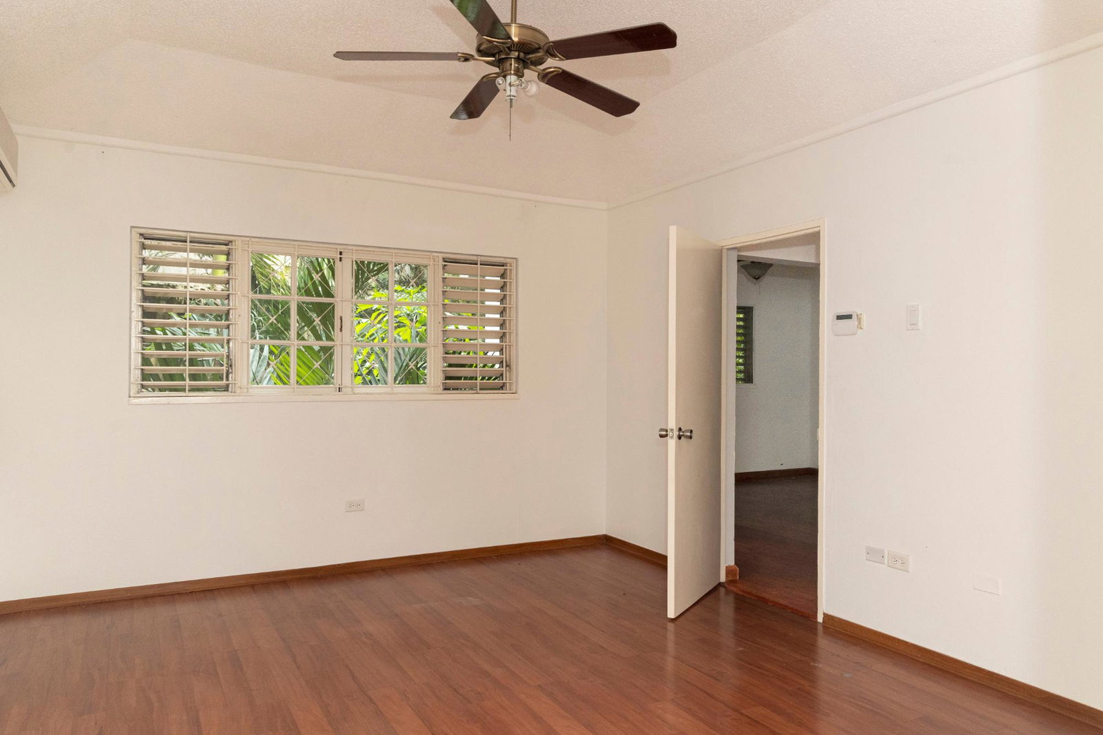 Sixteenth image of 3-2a Farringdon Estate Homes in Kingston 6, St. Andrew, Jamaica - property is For Rent