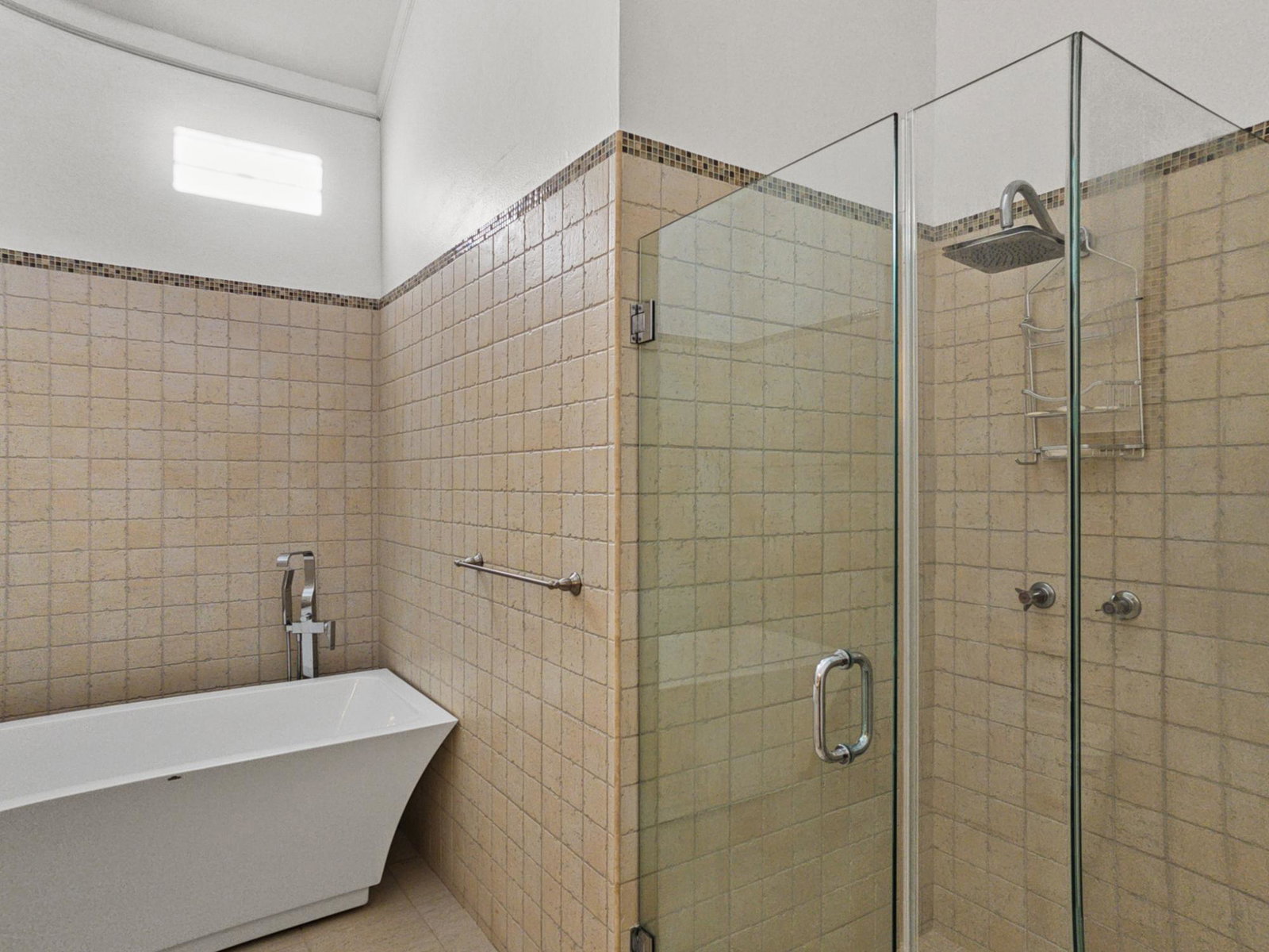 Elegant-4-Bedroom-Townhouse-for-Rent-in-Glen-Abbey-Jamaica Eleventh image of 32-13 a Norbrook Road in Kingston 8, St. Andrew, Jamaica - property is For Rent