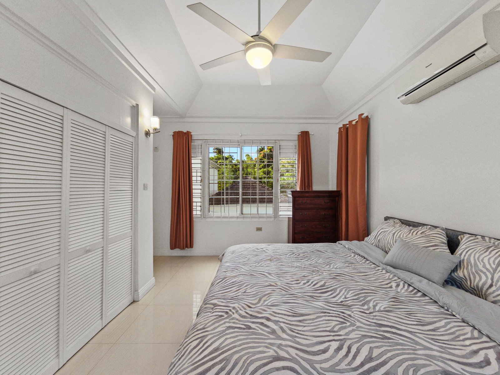 Elegant-4-Bedroom-Townhouse-for-Rent-in-Glen-Abbey-Jamaica Ninth image of 32-13 a Norbrook Road in Kingston 8, St. Andrew, Jamaica - property is For Rent