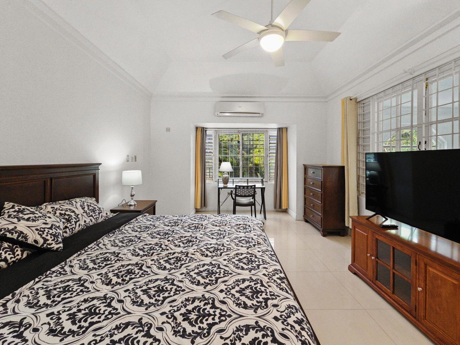 Elegant-4-Bedroom-Townhouse-for-Rent-in-Glen-Abbey-Jamaica Tenth image of 32-13 a Norbrook Road in Kingston 8, St. Andrew, Jamaica - property is For Rent