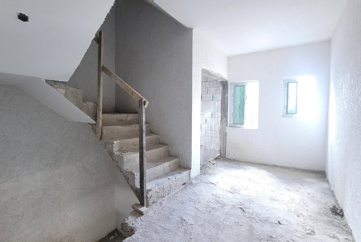 Thirteenth image of 10 Merrivale Close in Kingston 8, St. Andrew, Jamaica - property is For Sale